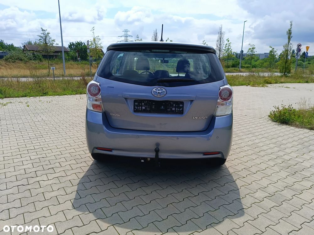 Toyota Verso 1.8 Sol EU5 - 19
