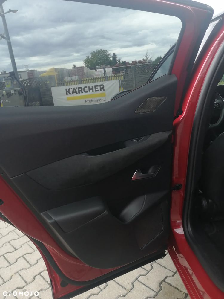DS Automobiles DS 3 Crossback 1.2 PureTech Performance Line + - 7