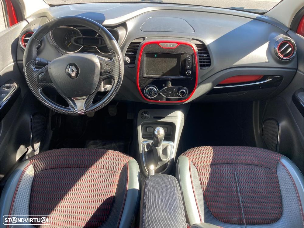 Renault Captur 1.5 dCi Helly Hansen - 13