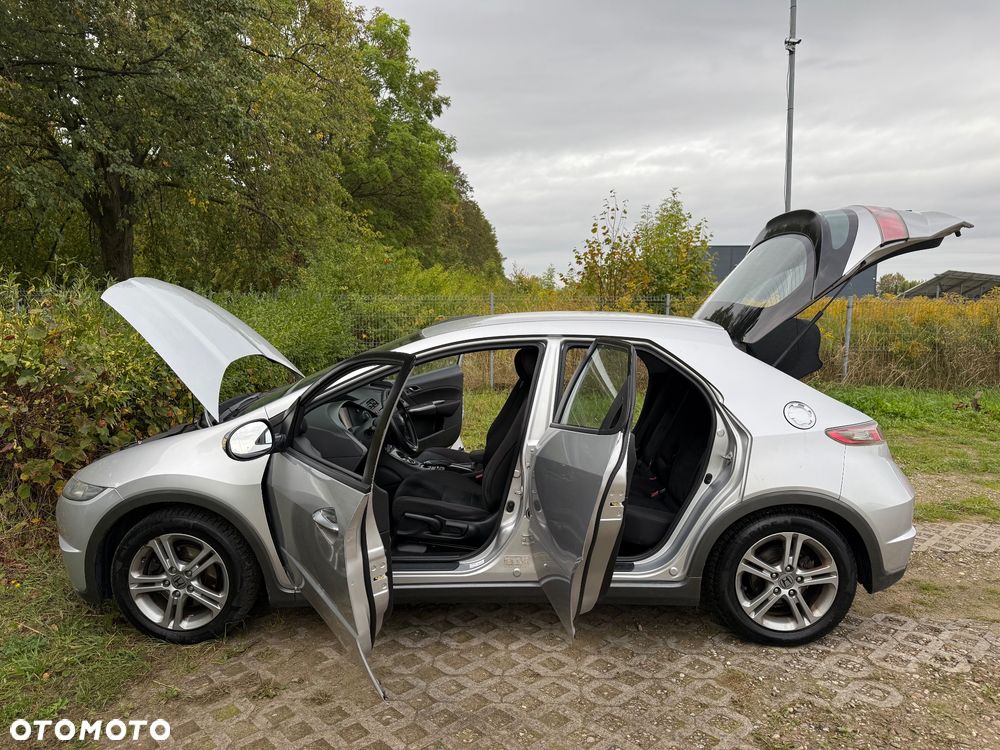 Honda Civic 1.4 i-VTEC Comfort - 19
