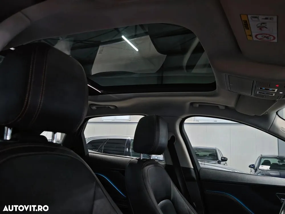 Jaguar F-Pace 20d AWD Aut. Prestige - 22