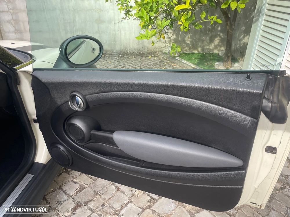 MINI 3 Portas - 18