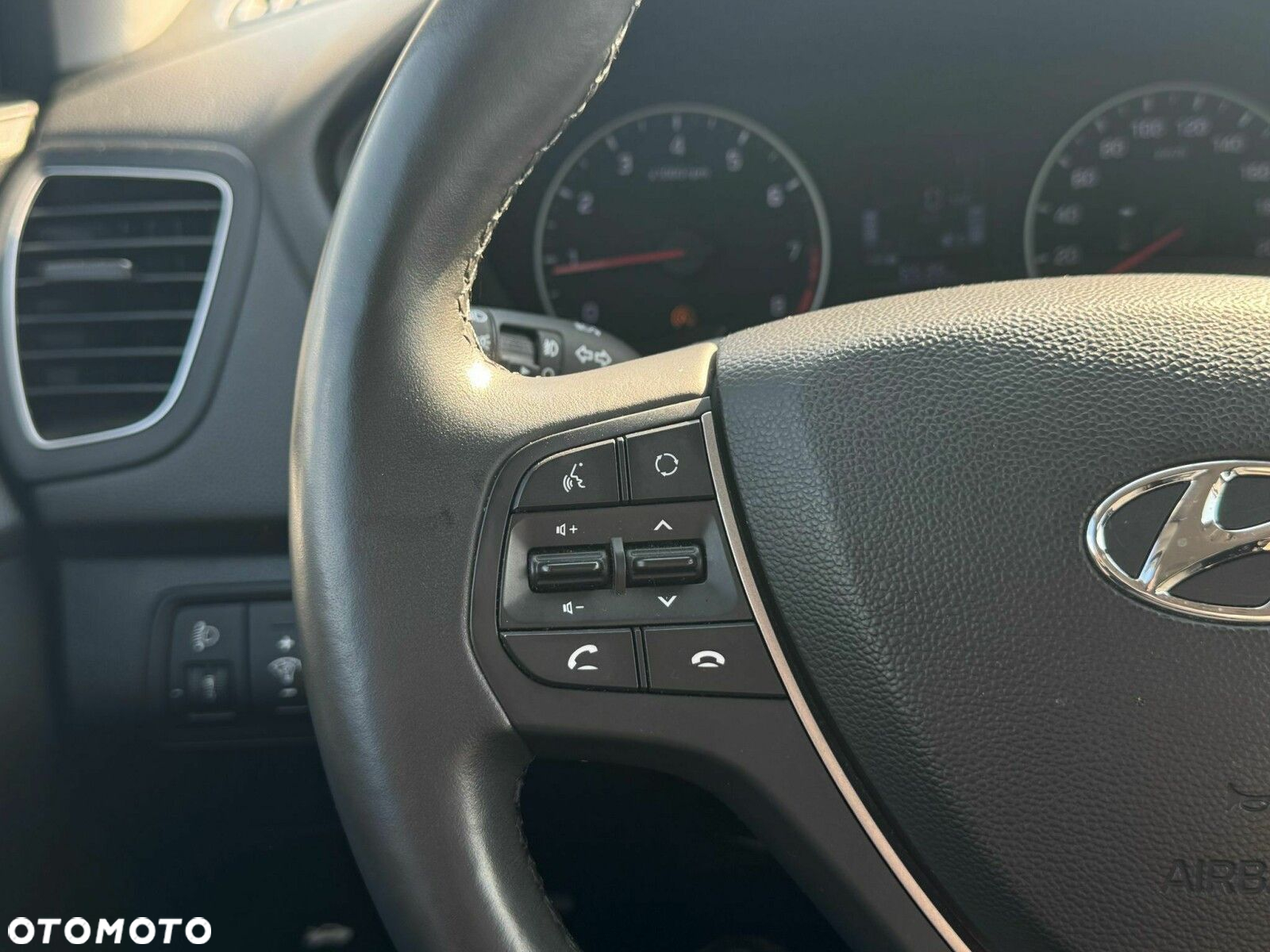 Hyundai i20 - 12