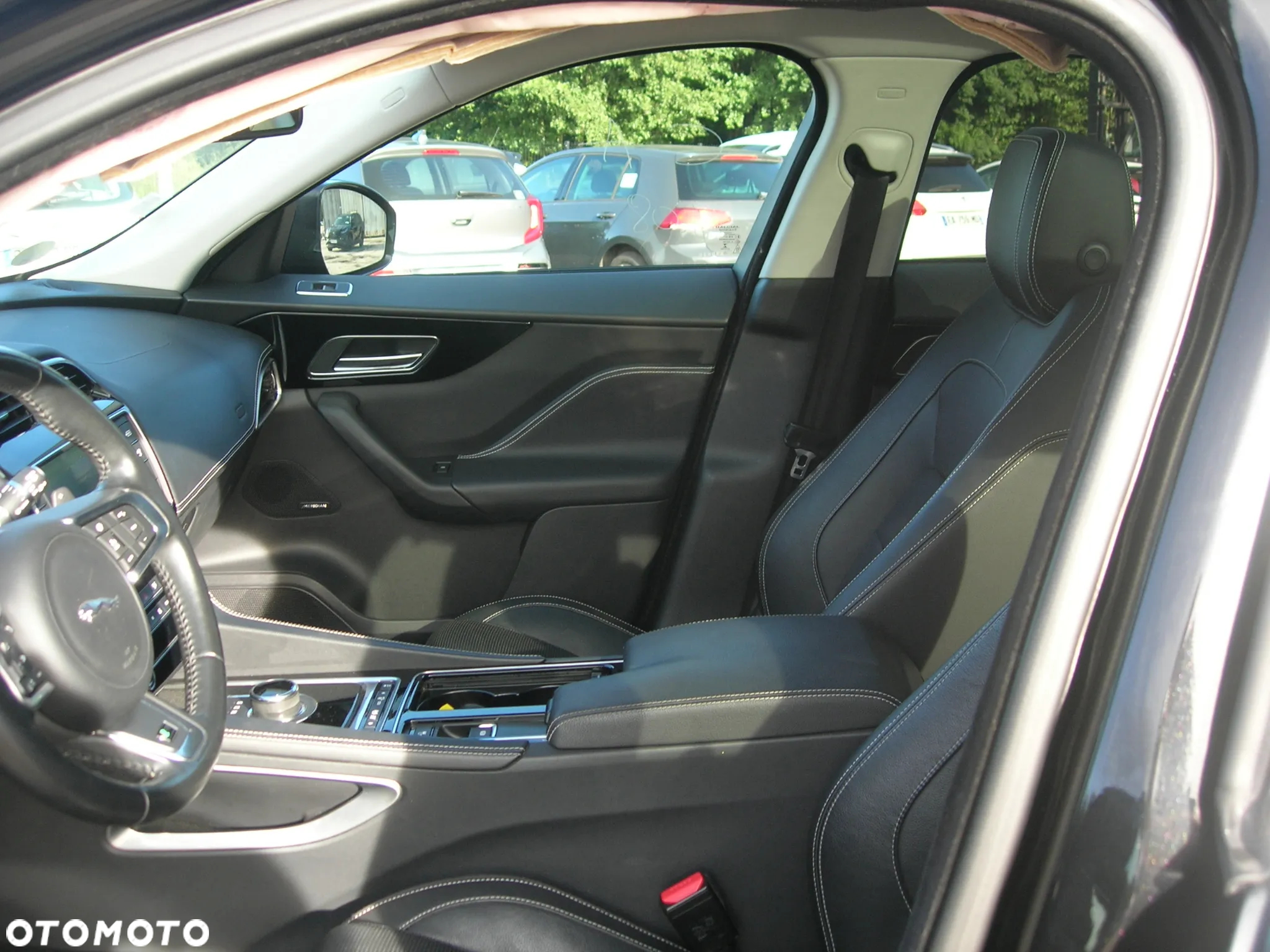 Jaguar F-Pace 30d AWD R-Sport - 14