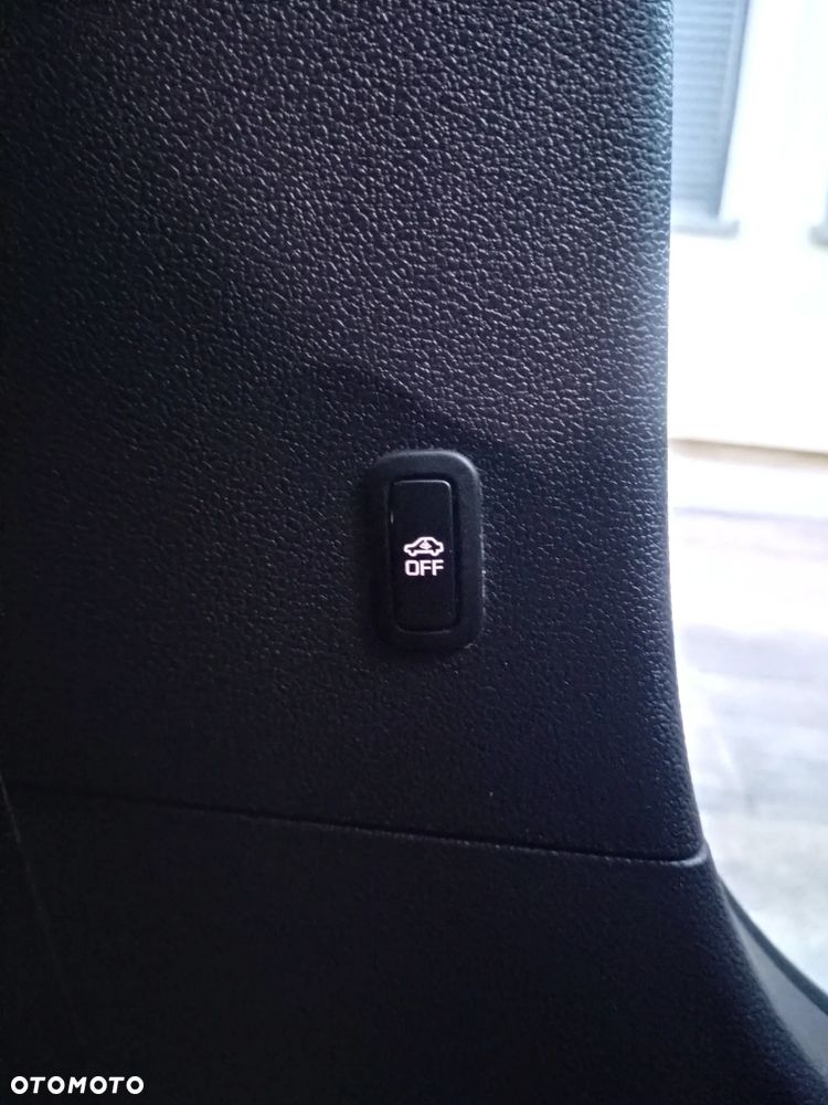 Volkswagen Passat 1.6 TDI SCR DSG Business - 33