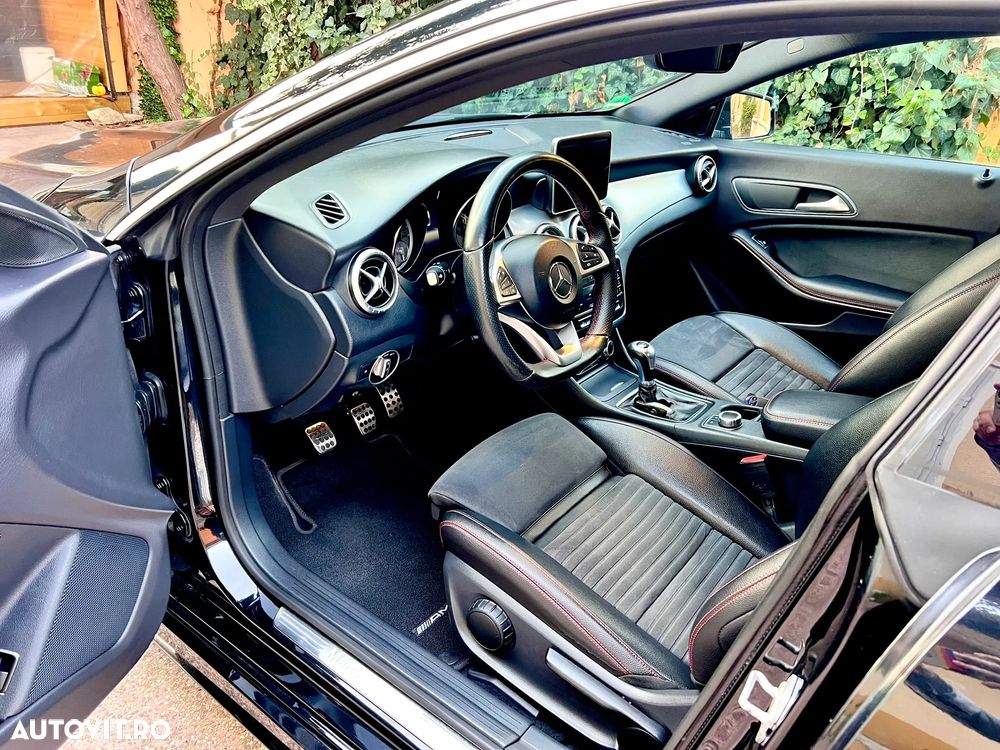 Mercedes-Benz CLA 180 AMG Line - 7