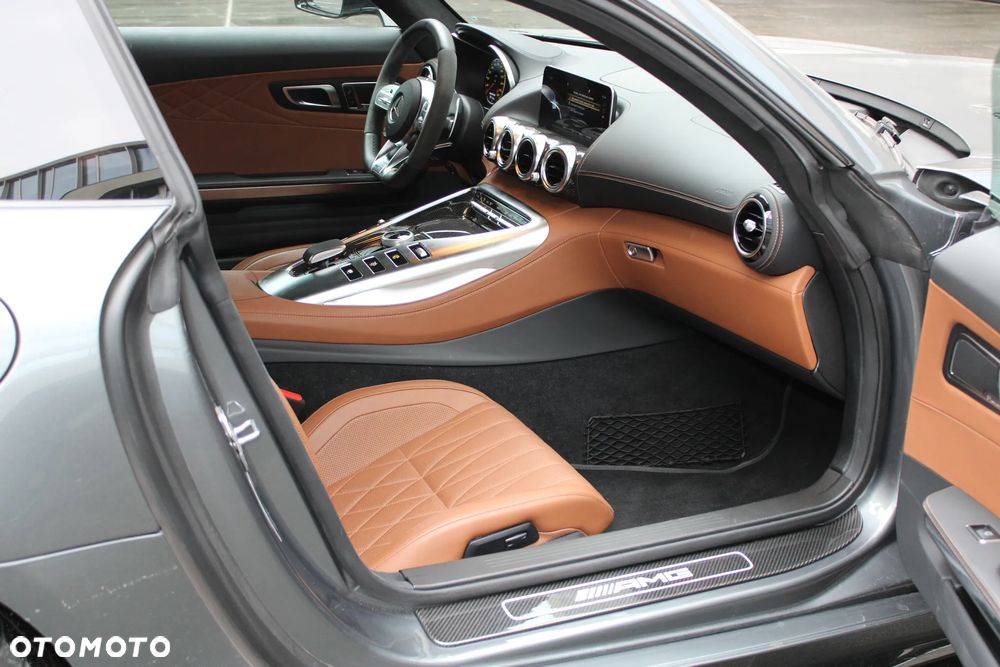 Mercedes-Benz AMG GT C - 10