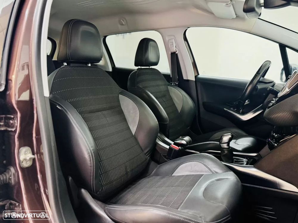 Peugeot 2008 1.6 e-HDi Allure - 56