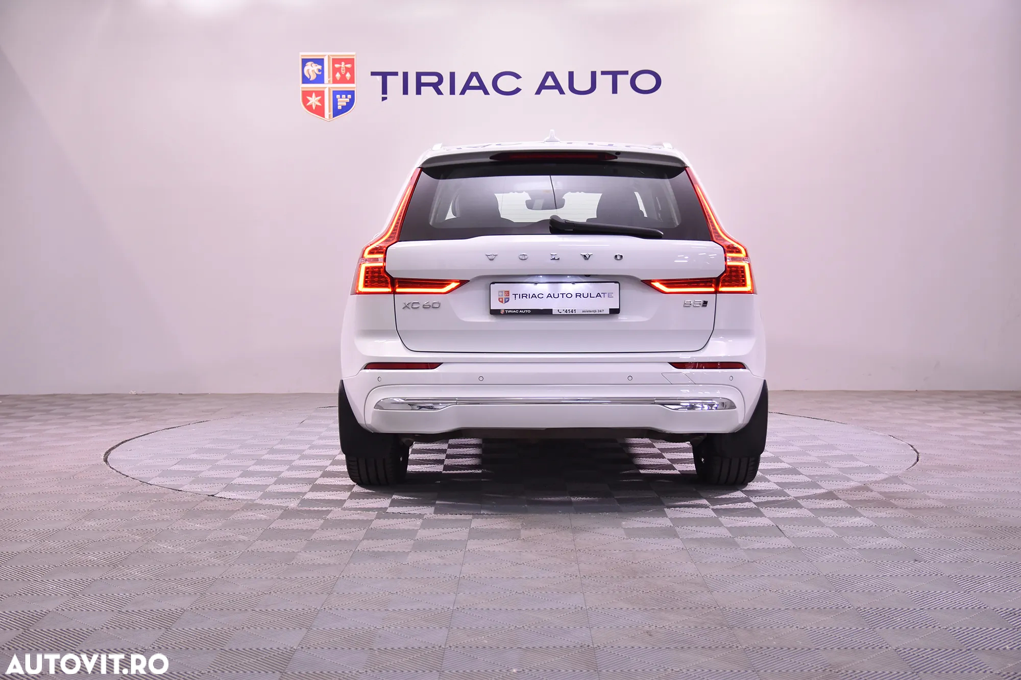Volvo XC 60 - 4