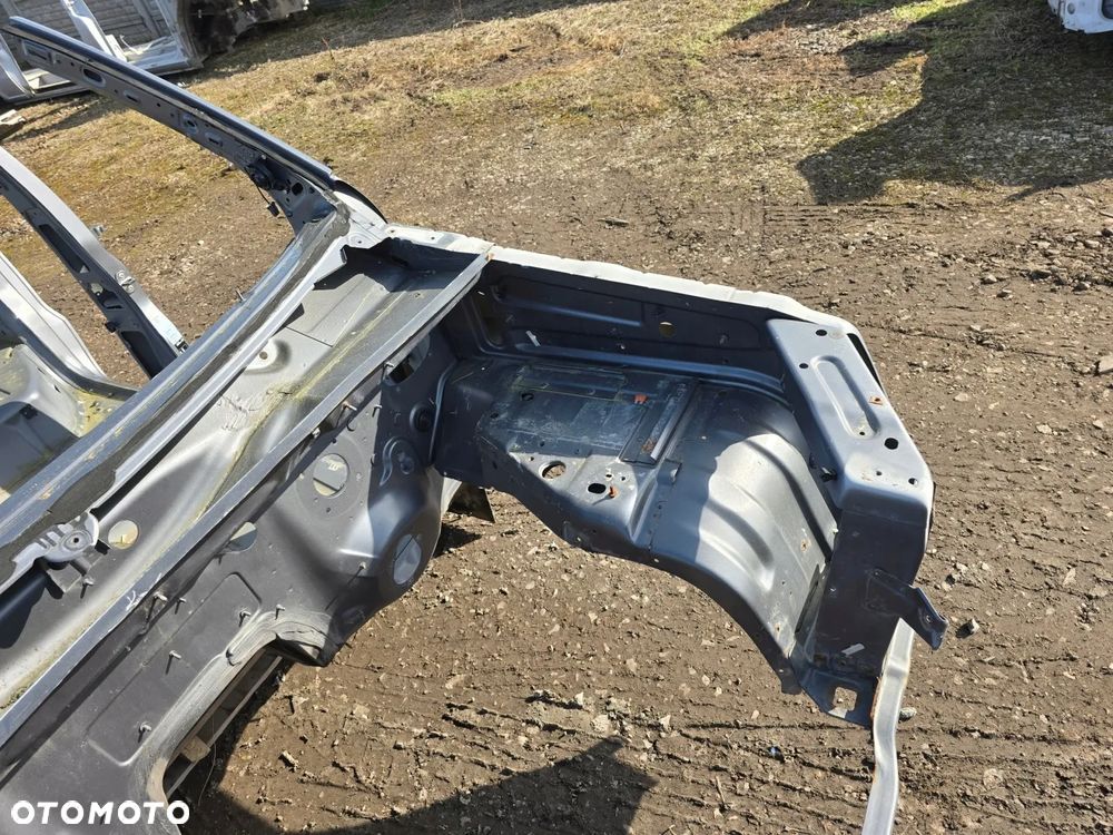VW Amarok 2H ĆWIARTKA PRZÓD PRZEDNIA LEWA M4M4, LH7W - 2