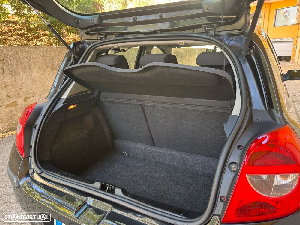 Renault Clio 1.5 dCi Confort - 11