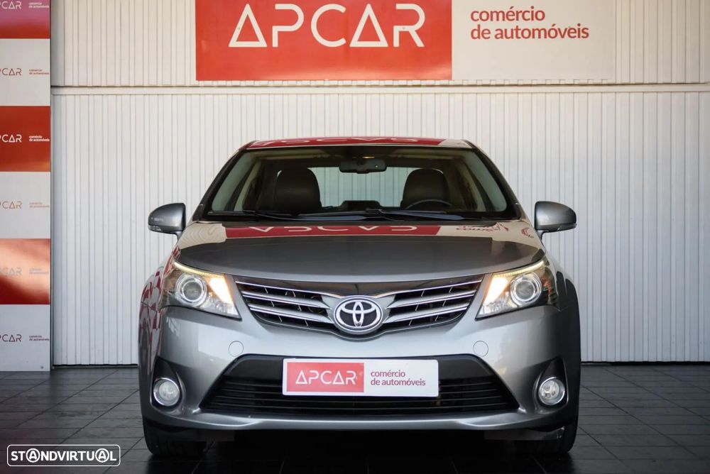 Toyota Avensis SD 2.0 D-4D Exclusive - 16