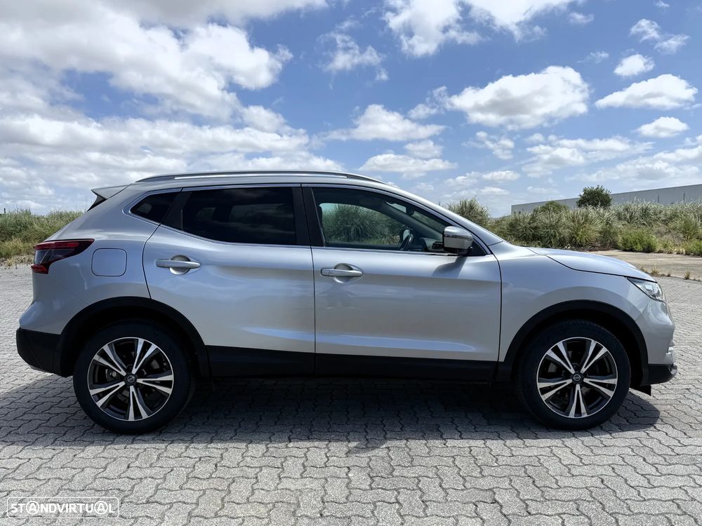 Nissan Qashqai 1.2 DIG-T N-Connecta 18 Xtronic - 18