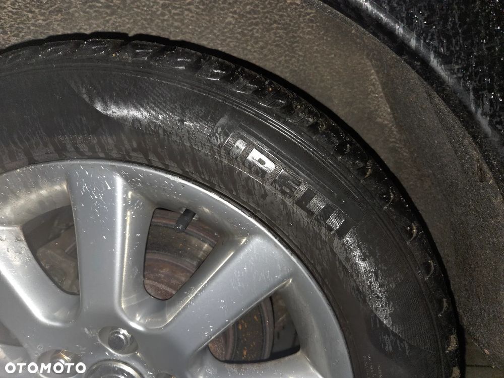 Toyota Avensis 2.2 D-4D Sol - 18