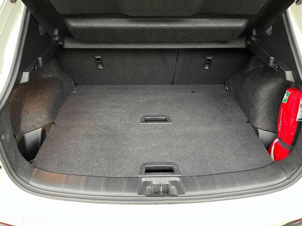 Nissan Qashqai 1.3 DIG-T N-CONNECTA - 20