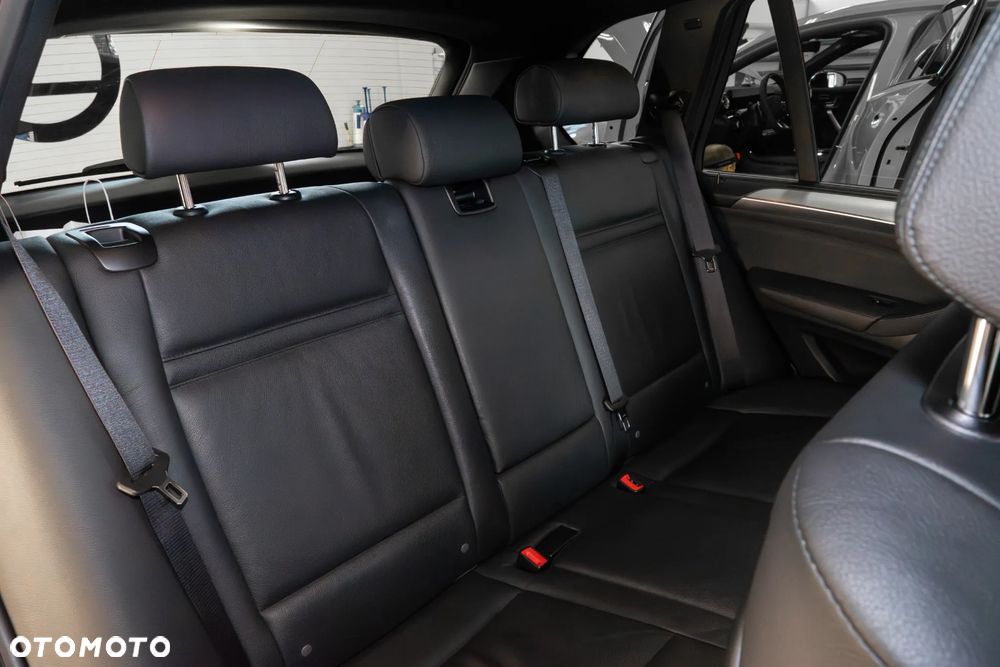 BMW X5 xDrive35d - 14