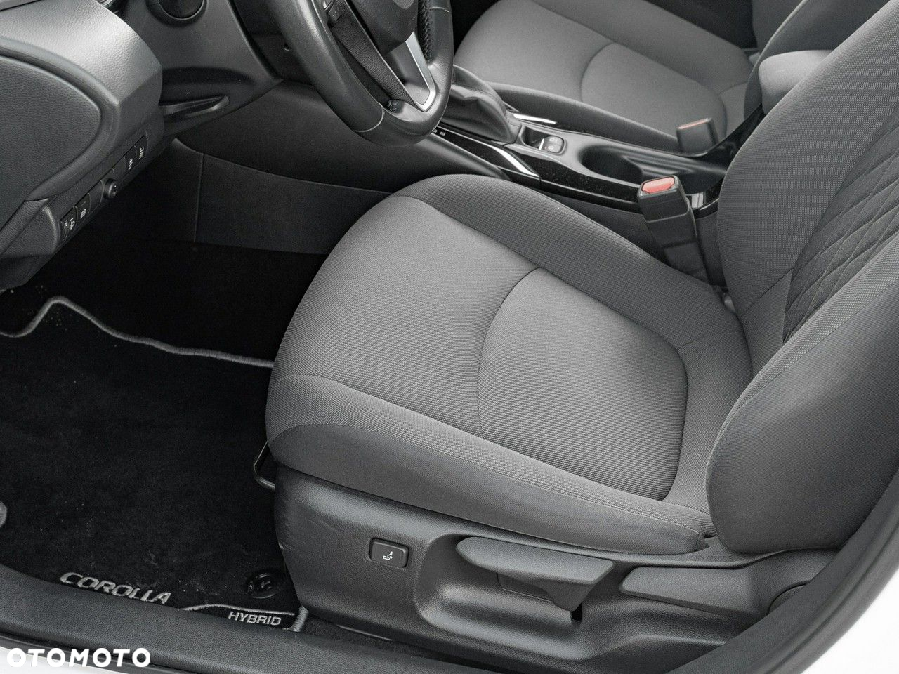 Toyota Corolla 1.8 Hybrid GPF Comfort - 14