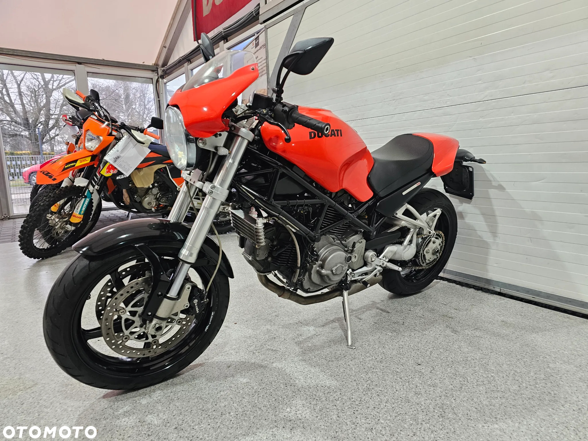 Ducati Monster - 12