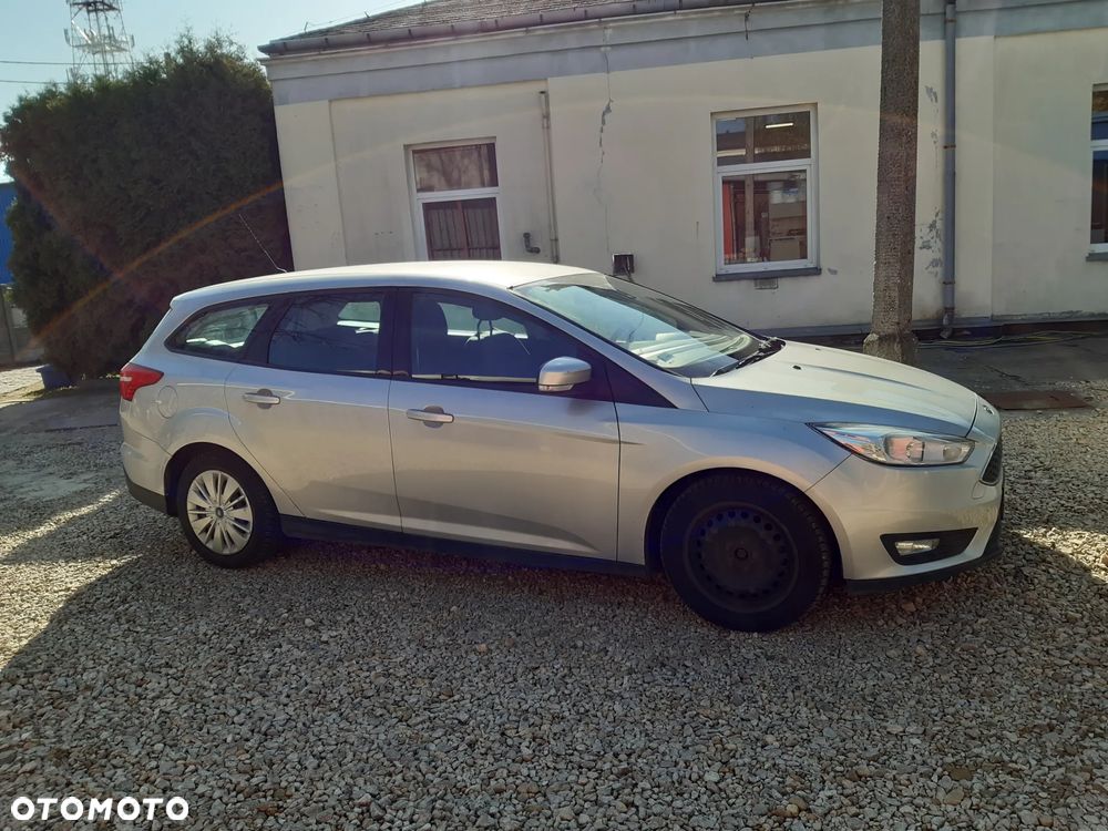 Ford Focus 1.5 TDCi Trend - 16