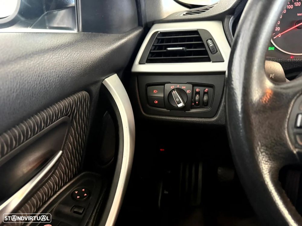 BMW 318 d Navigation - 28