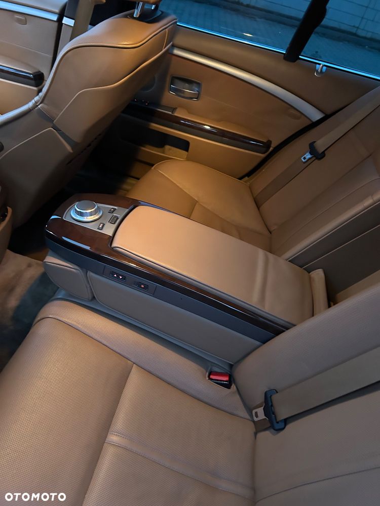 BMW Seria 7 730d L - 22