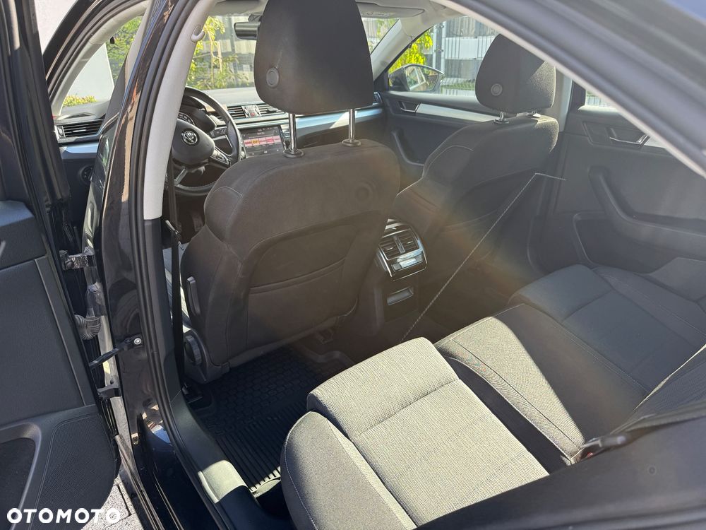 Skoda Superb 2.0 TDI Ambition - 14