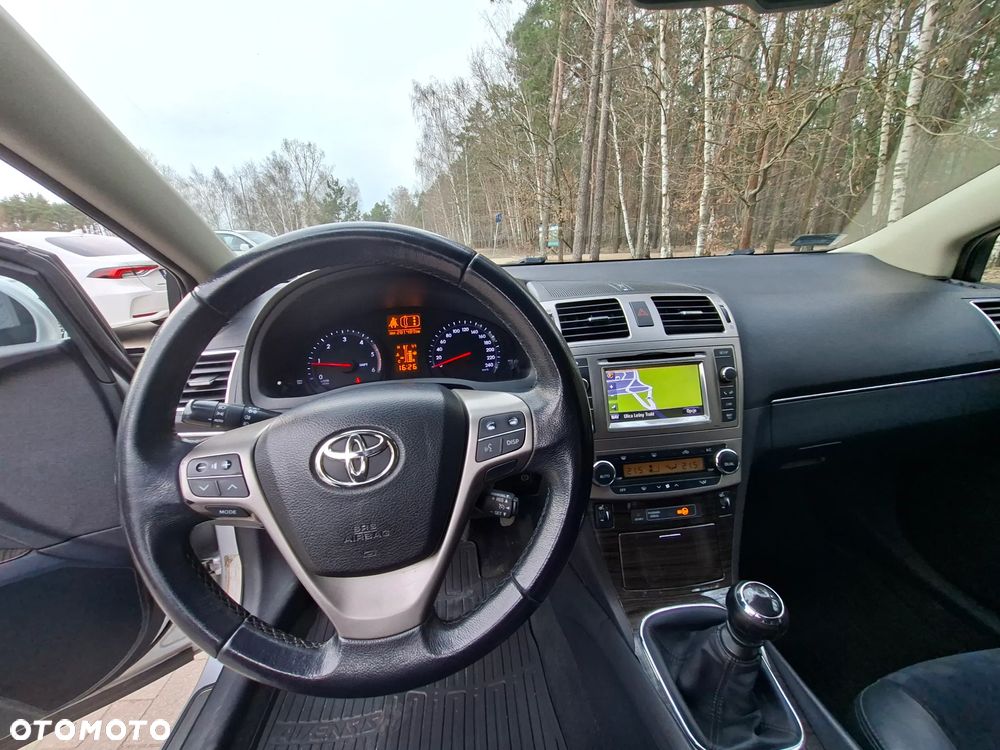 Toyota Avensis 2.0 D-4D Sol - 27