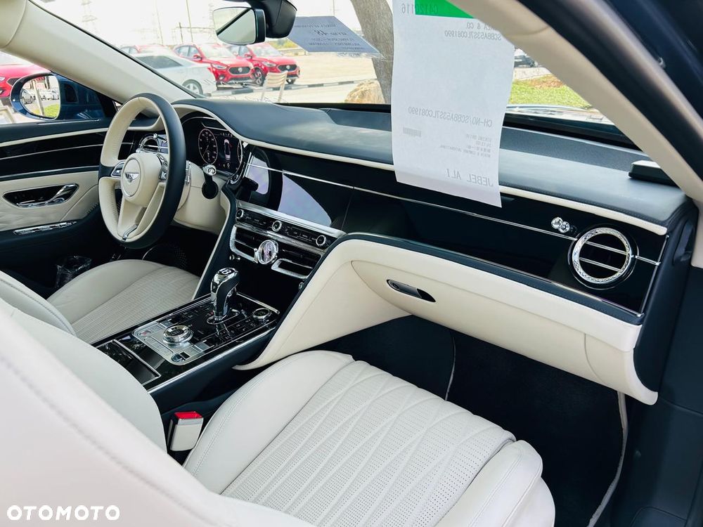 Bentley Flying Spur - 11