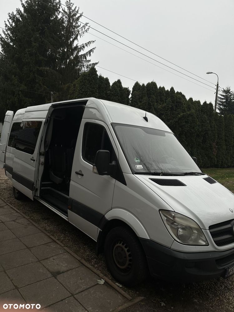 Mercedes-Benz Sprinter - 2