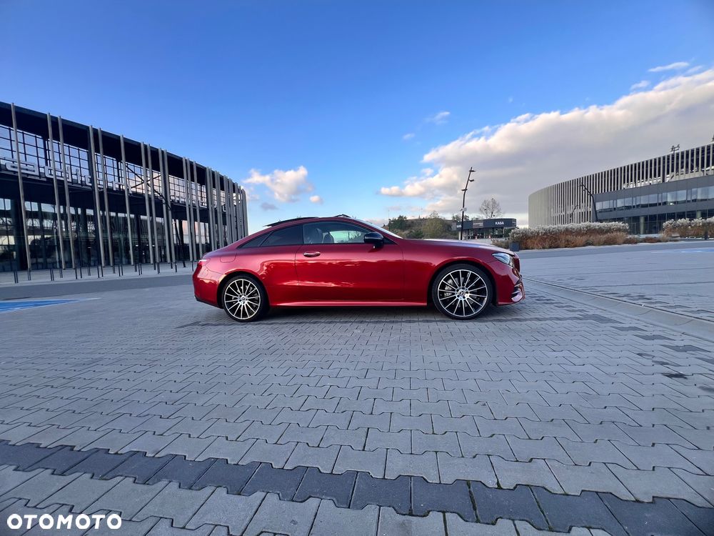 Mercedes-Benz E-Class 2017 photo 2