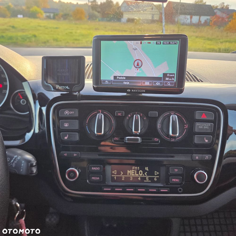 Volkswagen up! - 13