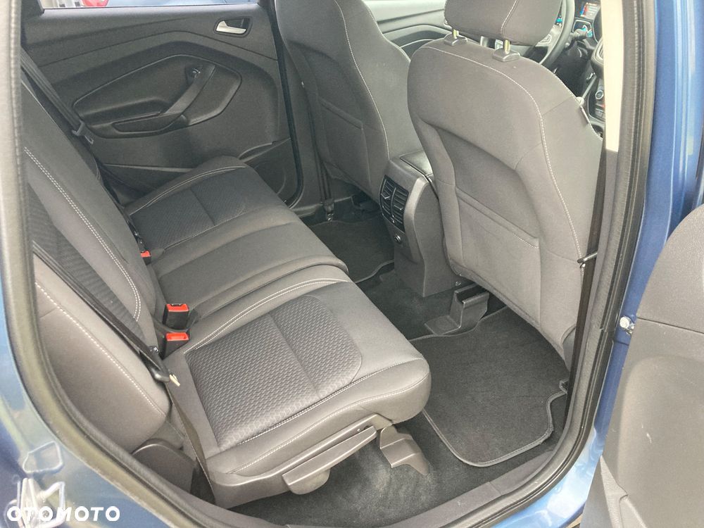 Ford Kuga 2.0 TDCi 4x2 Titanium - 6