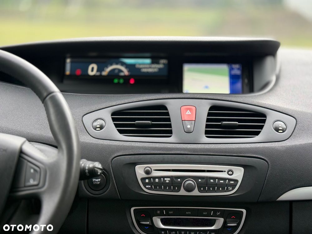 Renault Scenic - 15