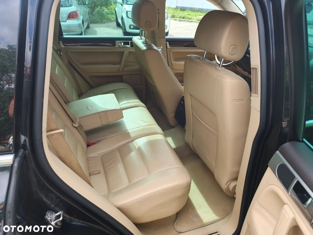 Volkswagen Touareg - 14