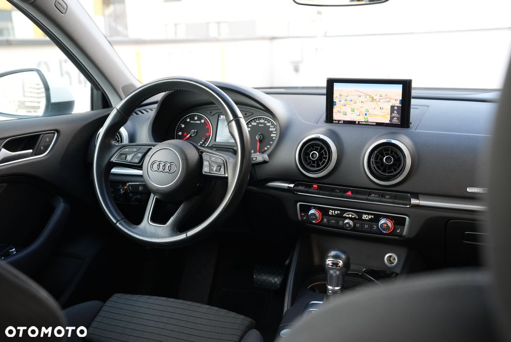 Audi A3 Sportback 1.5 TFSI Sport S tronic - 5