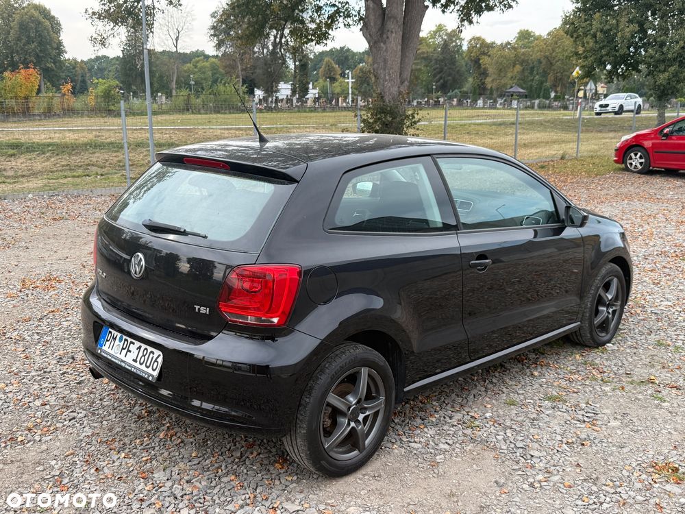 Volkswagen Polo - 2