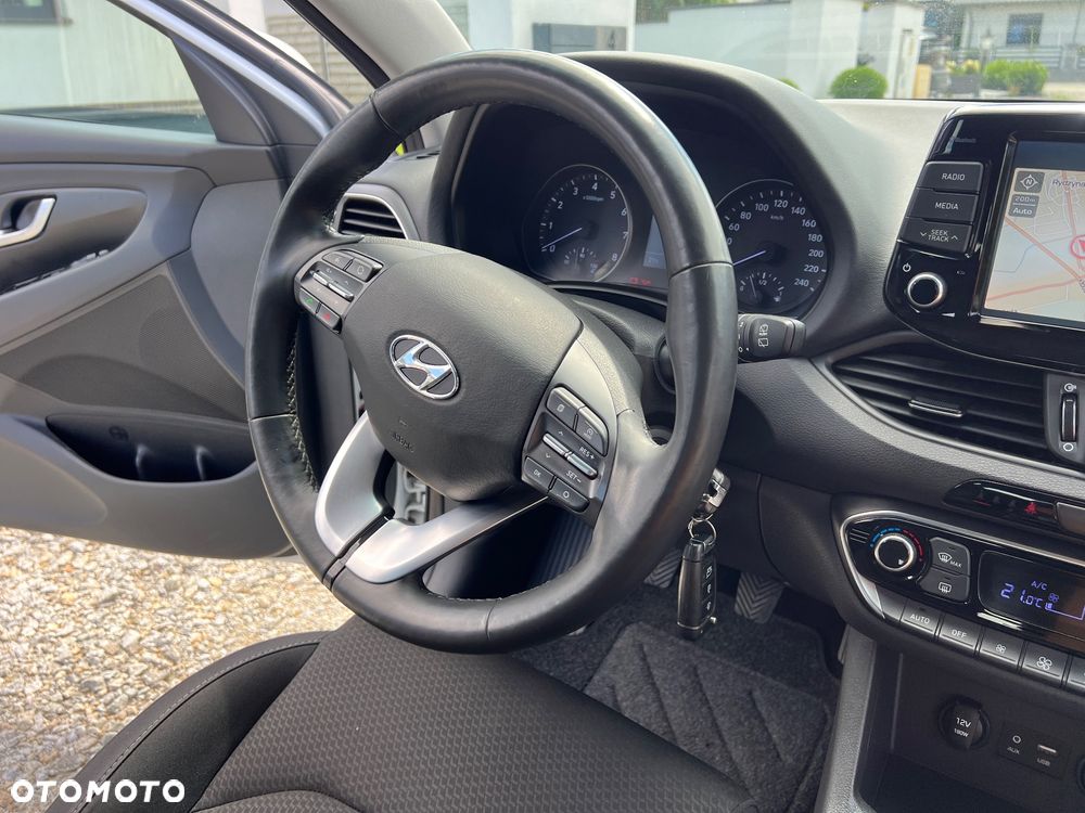 Hyundai i30 1.4 T-GDI Premiere Style - 17