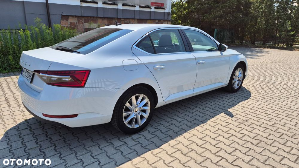 Skoda Superb 1.5 TSI Ambition DSG - 5
