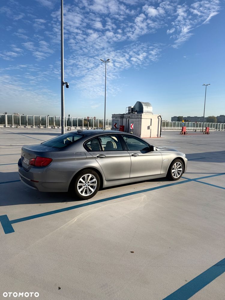 BMW 5 Series 2010 photo 4