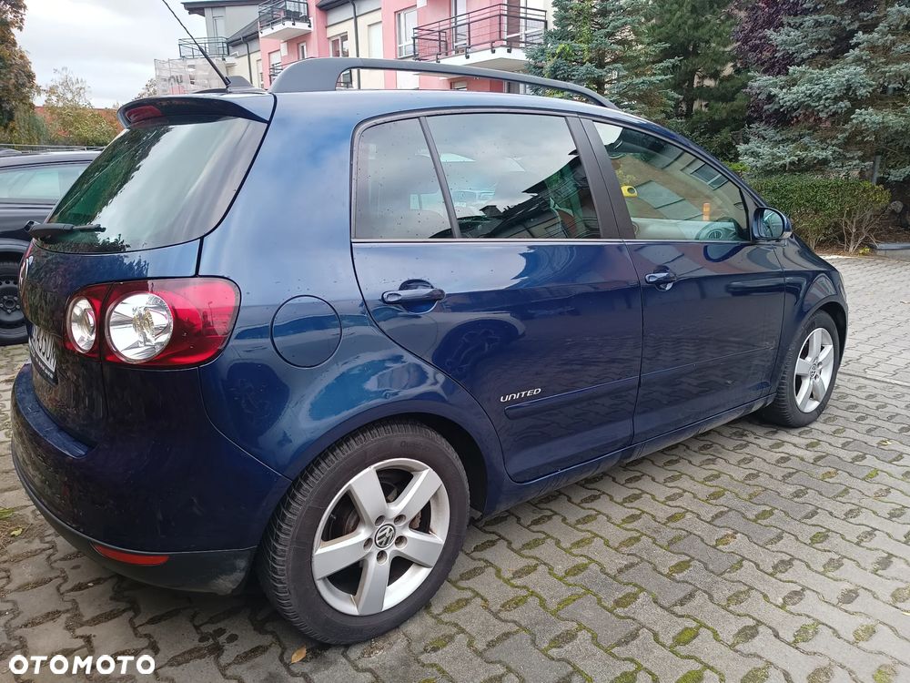 Volkswagen Golf Plus - 9