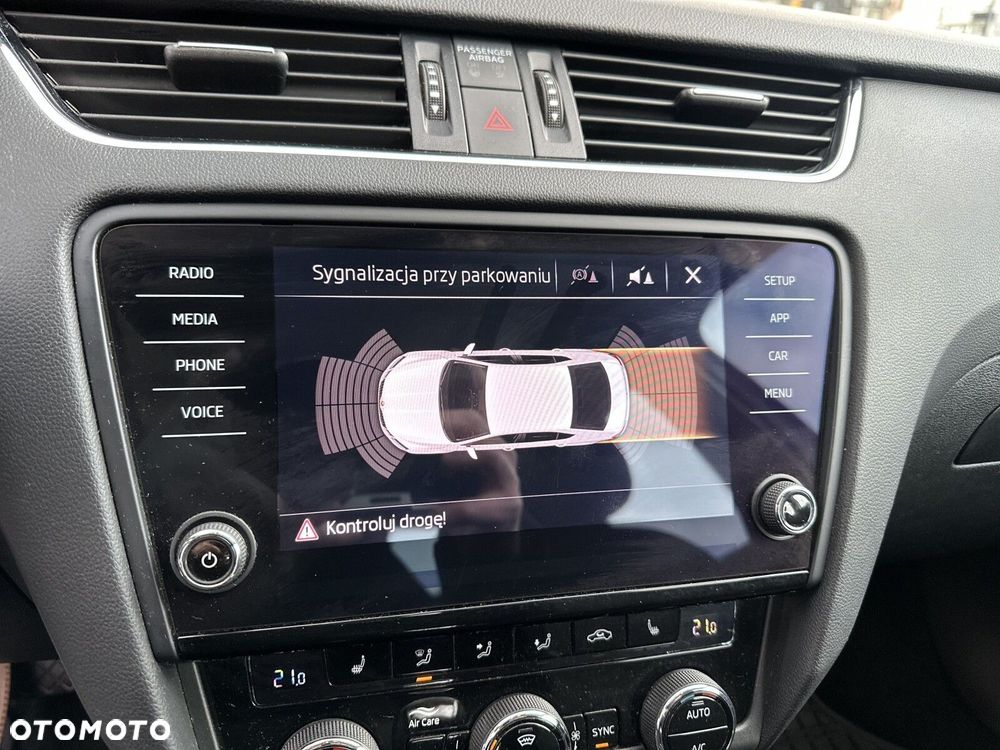 Skoda Octavia 2.0 TDI SCR Style DSG - 20