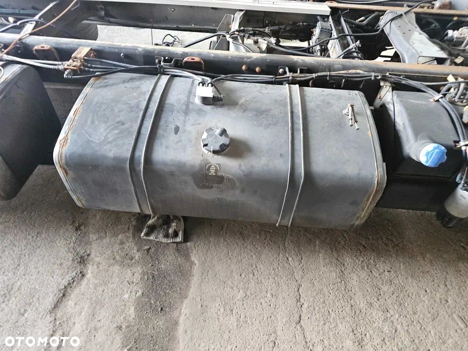 zbiornik paliwa BAK 300l tir volvo fl daf man atego midlum - 2