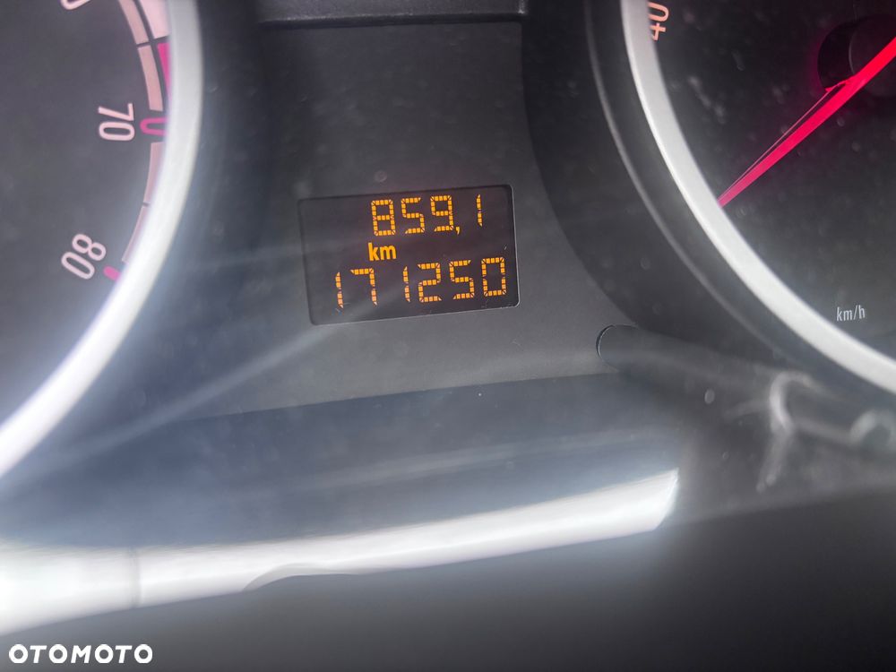 Opel Corsa 1.4 16V Color Edition - 15