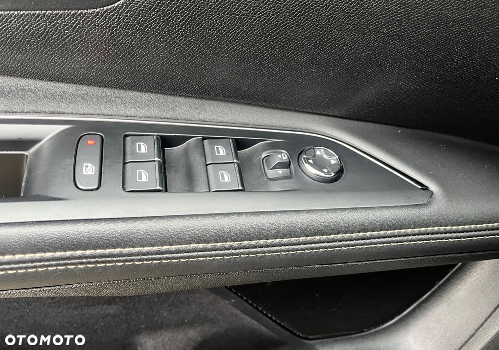 Peugeot 5008 PureTech 180 EAT8 Stop & Start GT Pack - 28