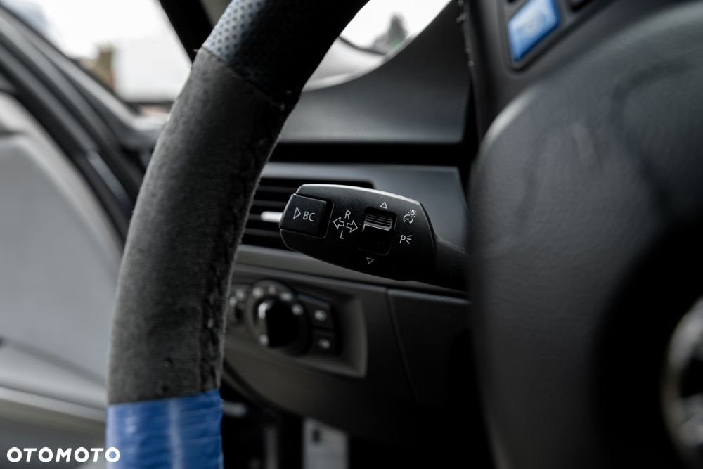 BMW Seria 3 325i - 31