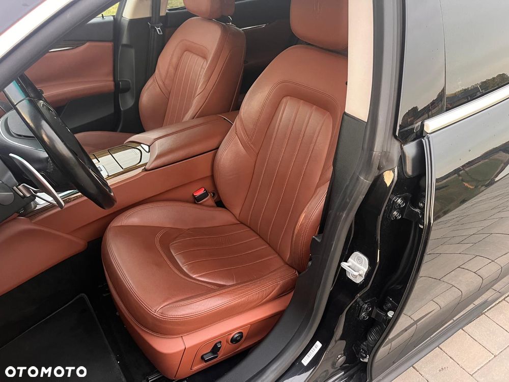 Maserati Quattroporte D GranSport - 12
