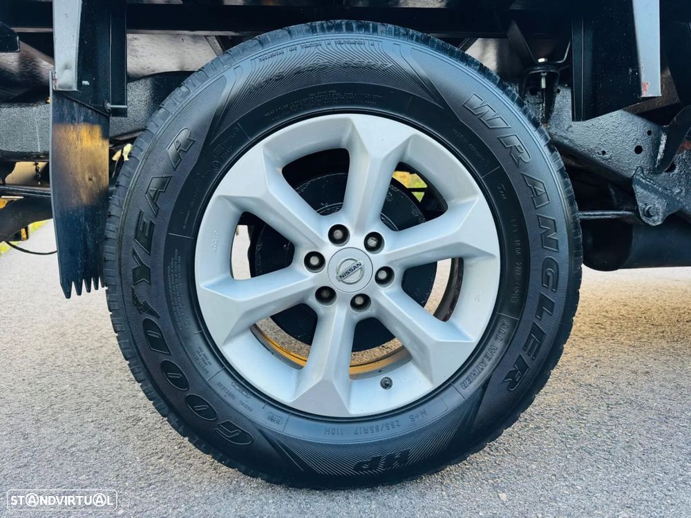 Nissan Navara 2.5 dCi CD SE Eastpak - 11