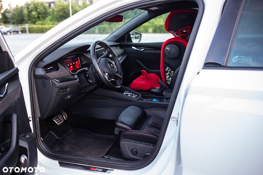 Skoda Octavia 2.0 TSI RS DSG - 30