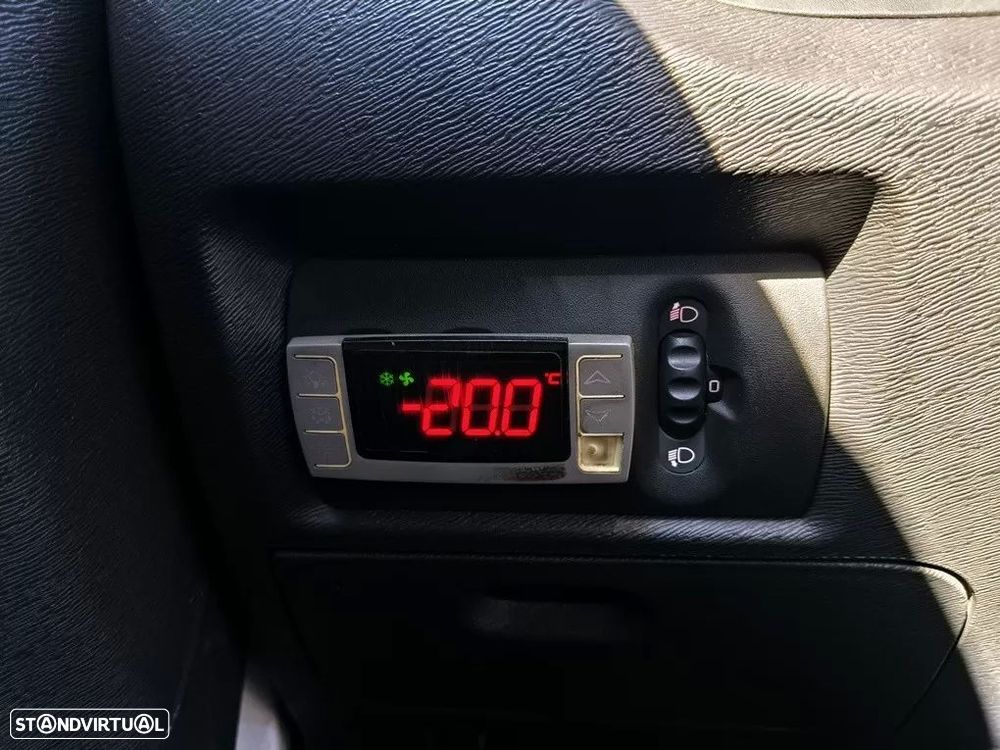 Renault kangoo maxi 1.5 dci c/frio - 18