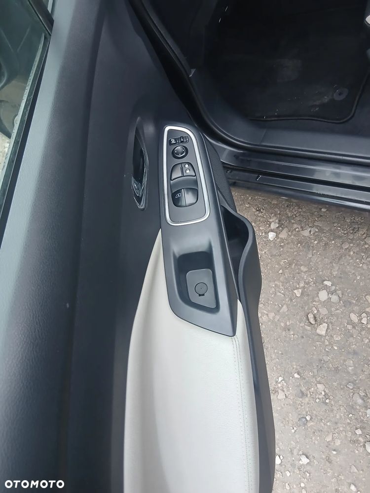 Nissan Micra - 15